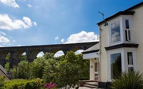 The Grange Guesthouse, Cefn-Coed